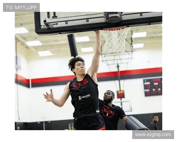 NBA官方聚焦杨瀚森炫技 开拓者新秀首次亮相媒体日引关注