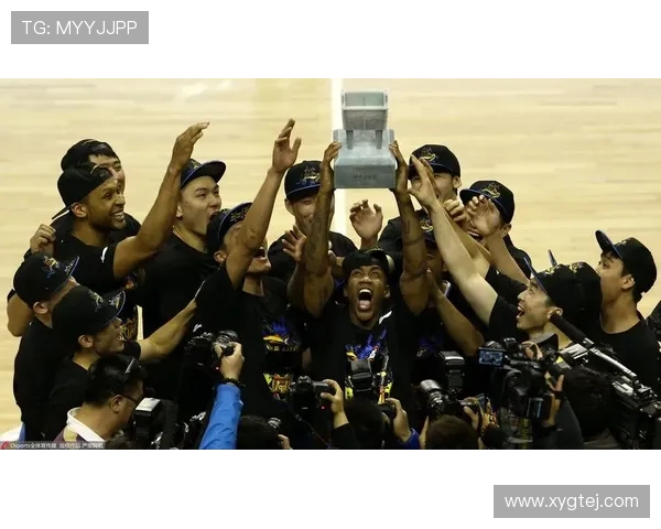 复出的姚明重返赛场再创辉煌篮球传奇续写新篇章